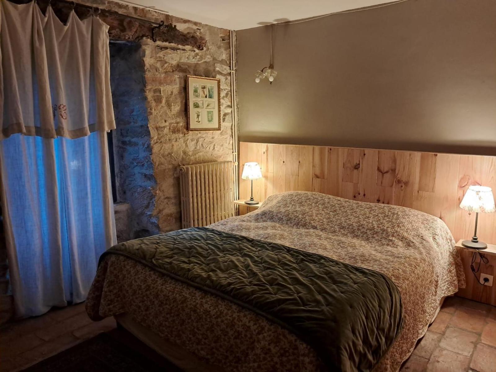 Courniou Nabat Le Haut, Chambre Et Table D'Hotes מראה חיצוני תמונה