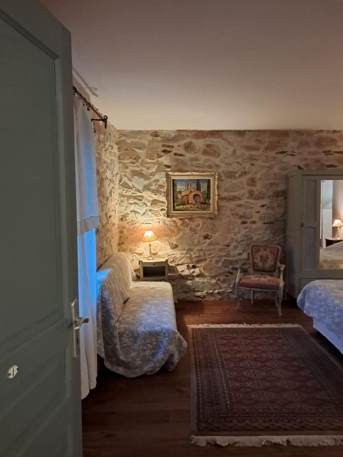 Courniou Nabat Le Haut, Chambre Et Table D'Hotes מראה חיצוני תמונה